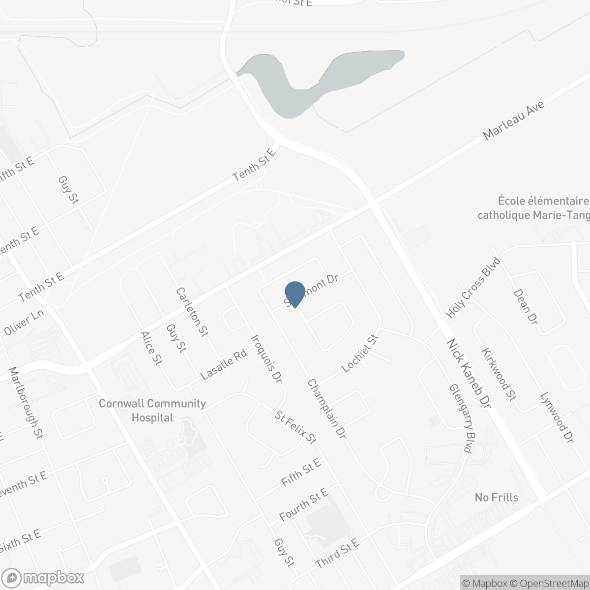 1313 STORMONT DRIVE, Cornwall, Ontario K6H 6Y3